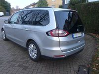 Gebraucht Ford Galaxy Titanium 150 PS (110 kW) 2015 Silber Van / Kleinbus