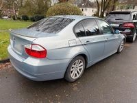 Gebraucht BMW 318 130 PS (95 kW) 2007 Grau Limousine