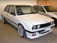 Gebraucht BMW 325 340 PS (250 kW) 1990 Weiß Coupé