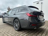 Gebraucht BMW 330e Performance 292 PS (214 kW) 2022 Grau Kombi