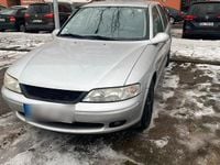 Gebraucht Opel Vectra 100 PS (73 kW) 2001 Silber Limousine