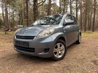 Gebraucht Daihatsu Sirion 90 PS (66 kW) 2009 Silber Kleinwagen