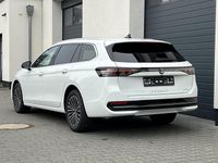 Neu VW Passat Elegance 150 PS (110 kW) 2025 Pure white Kombi