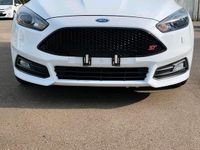 Usata Ford Focus ST 250 CV (183 kW) 2016 Bianco Station wagon