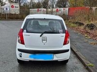 Gebraucht Hyundai i10 67 PS (49 kW) 2009 Weiß Kleinwagen