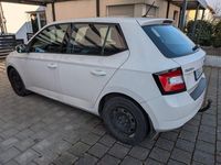 Gebraucht Skoda Fabia Cool Edition 60 PS (44 kW) 2016 Weiß Limousine