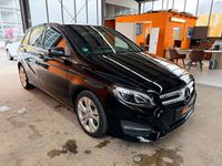 Gebraucht Mercedes B200 Urban 136 PS (100 kW) 2016 Schwarz Kleinwagen