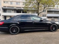 Second-hand Mercedes E250 204 CP (150 kW) 2010 Negru Berlinǎ