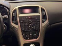 Gebraucht Opel Astra 140 PS (102 kW) 2010 Silber Limousine