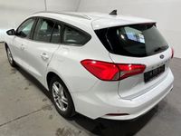 Gebraucht Ford Focus Cool & Connect 95 PS (69 kW) 2020 Weiss Kombi