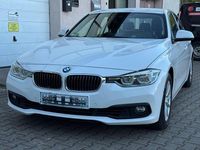 Gebraucht BMW 330e Advantage 184 PS (135 kW) 2016 Alpinweiss iii Limousine