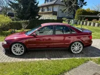 Używany Audi A4 Performance 125 KM (91 kW) 1997 Czerwony Sedan/Limuzyna