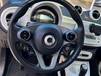 Gebraucht Smart ForFour 71 PS (52 kW) 2015 Schwarz Kleinwagen