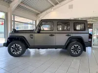 Neu BAW 212 166 PS (122 kW) 2026 Schwarz SUV