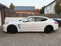 Gebraucht Porsche Panamera 300 PS (220 kW) 2012 Weiß Kleinwagen