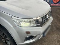 Gebraucht Nissan Navara Tekna 190 PS (139 kW) 2017 Silber Pickup