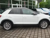 Używany VW T-Roc Style 110 KM (80 kW) 2023 Biały SUV