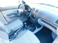 Second-hand Kia Picanto 68 CP (50 kW) 2004 Albastru Hatchback