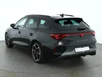 Nowe Cupra Leon VZ 333 KM (244 kW) 2025 Czarny Sedan/Limuzyna
