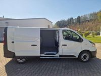 Gebraucht Renault Trafic Komfort 125 PS (91 kW) 2017 Gletscherweiss Van / Kleinbus
