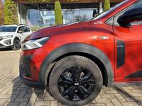 Gebraucht Dacia Jogger Extreme 101 PS (74 kW) 2023 Terrakottabraun Van / Kleinbus