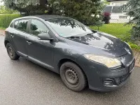 Gebraucht Renault Mégane 101 PS (74 kW) 2012 Grau Limousine
