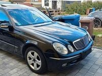 Gebraucht Mercedes E320 Avantgarde 204 PS (150 kW) 2004 Schwarz Limousine