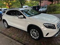 Gebraucht Mercedes GLA220 177 PS (130 kW) 2016 Weiß SUV