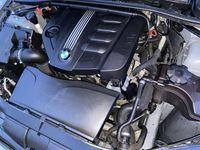 Gebraucht BMW 318 143 PS (105 kW) 2011 Grau Limousine