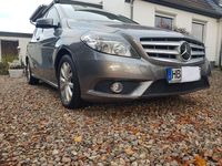 Gebraucht Mercedes B180 122 PS (89 kW) 2013 Grau Van / Kleinbus