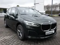 Gebraucht BMW 220 Active Tourer Efficient Dynamics 170 PS (125 kW) 2025 Grün Van / Kleinbus