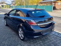 Gebraucht Opel Astra GTC 140 PS (102 kW) 2010 Schwarz Limousine