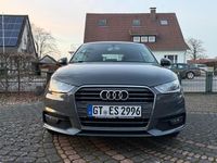 Gebraucht Audi A1 116 PS (85 kW) 2015 Grau Kleinwagen