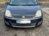 Gebraucht Ford Fiesta 60 PS (44 kW) 2008 Blau Kleinwagen