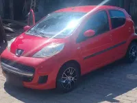 Gebraucht Peugeot 107 68 PS (50 kW) 2008 Rot Kleinwagen