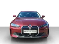 Używany BMW i4 250 kW (340 KM) 2024 Czerwony Sedan/Limuzyna