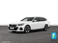 Gebraucht BMW 550e M Sport 489 PS (359 kW) 2025 Weiß Kombi