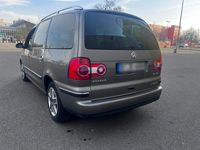 Gebraucht VW Sharan 140 PS (102 kW) 2006 Gold Van / Kleinbus