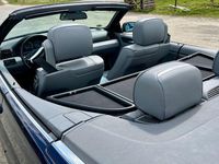Gebraucht BMW 320 Cabriolet 170 PS (125 kW) 2002 Blau Cabrio