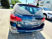 Gebraucht Opel Astra Style 110 PS (80 kW) 2016 Smaragd gruen (mi) Kombi