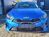 Neu Kia Ceed Sportswagon 140 PS (102 kW) 2026 Blau Kombi