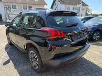 Second-hand Peugeot 2008 Active 110 CP (80 kW) 2017 Negru SUV