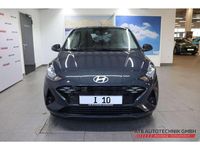 Gebraucht Hyundai i10 Trend 79 PS (58 kW) 2024 Met (grau Kleinwagen