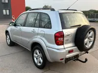 Gebraucht Toyota RAV4 116 PS (85 kW) 2005 Grau SUV