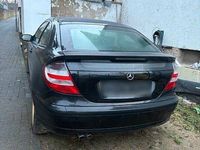 Gebraucht Mercedes C180 129 PS (94 kW) 2001 Schwarz Coupé