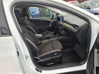 Gebraucht Ford Focus Cool & Connect 120 PS (88 kW) 2022 Weiß Limousine