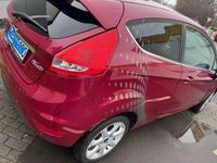 Gebraucht Ford Fiesta Titanium 97 PS (71 kW) 2011 Violett Limousine