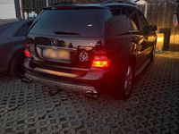 Gebraucht Mercedes ML320 224 PS (164 kW) 2006 Schwarz SUV