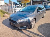 Gebraucht Ford Focus Business Edition 125 PS (91 kW) 2015 Grau Kombi