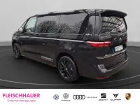 Second-hand VW Multivan Life 150 CP (110 kW) 2026 Monovolum